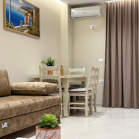 Beachfront Apartment With Balcony Влёра Экстерьер фото