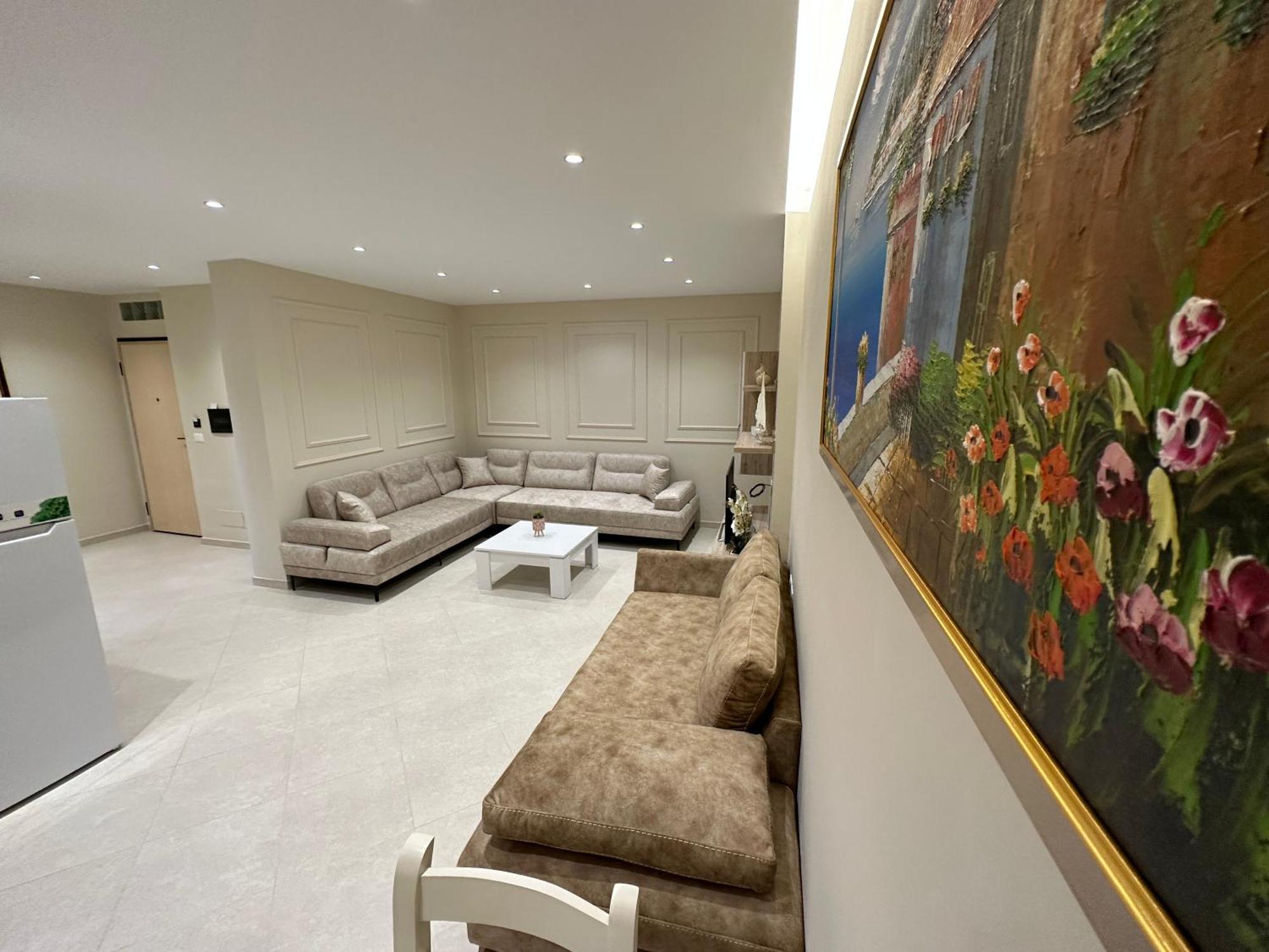 Beachfront Apartment With Balcony Влёра Экстерьер фото